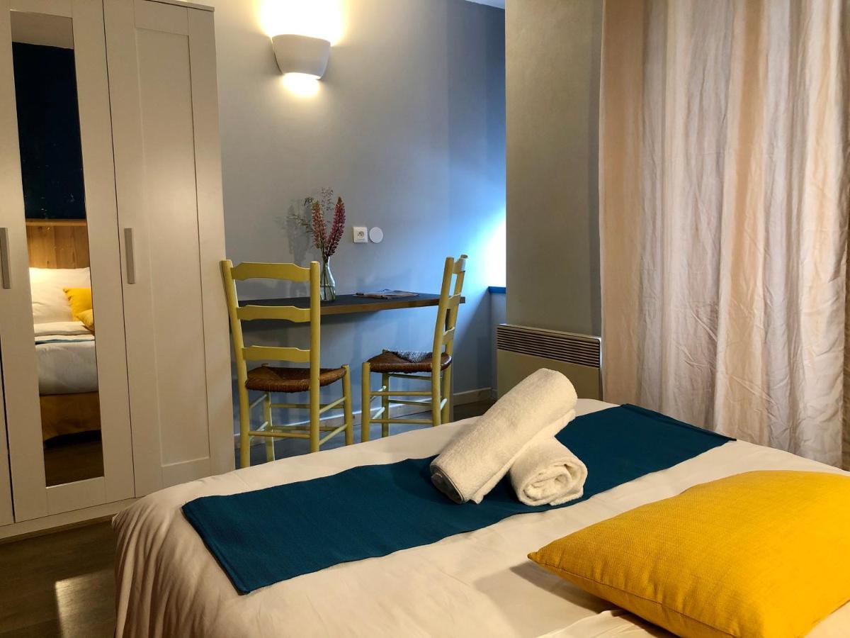 Auberge Des Trois Rivieres Condat  Buitenkant foto